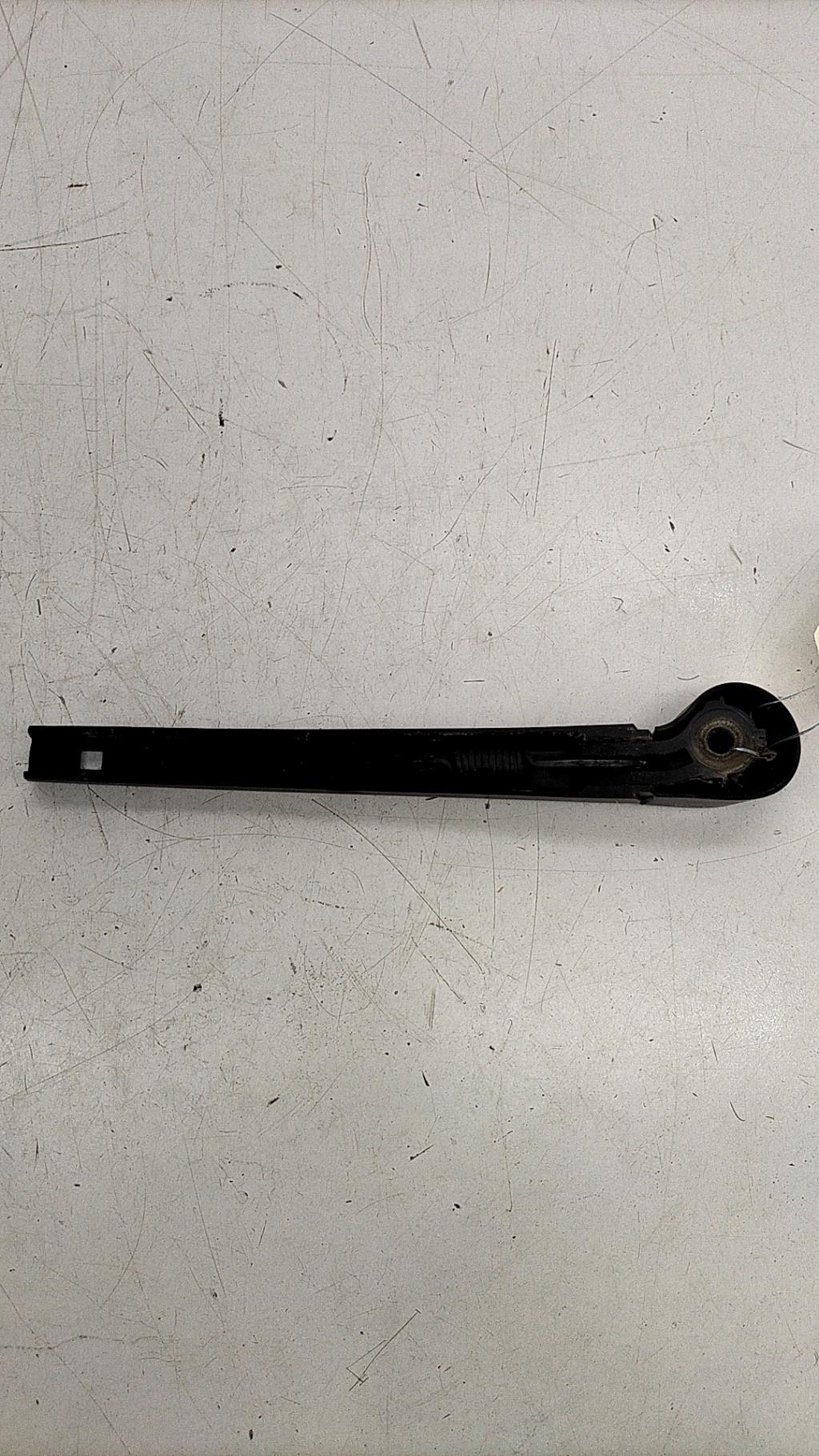 Braccio tergicristallo posteriore VOLKSWAGEN GOLF SPORTSVAN PHASE 2 Gasolina - 1