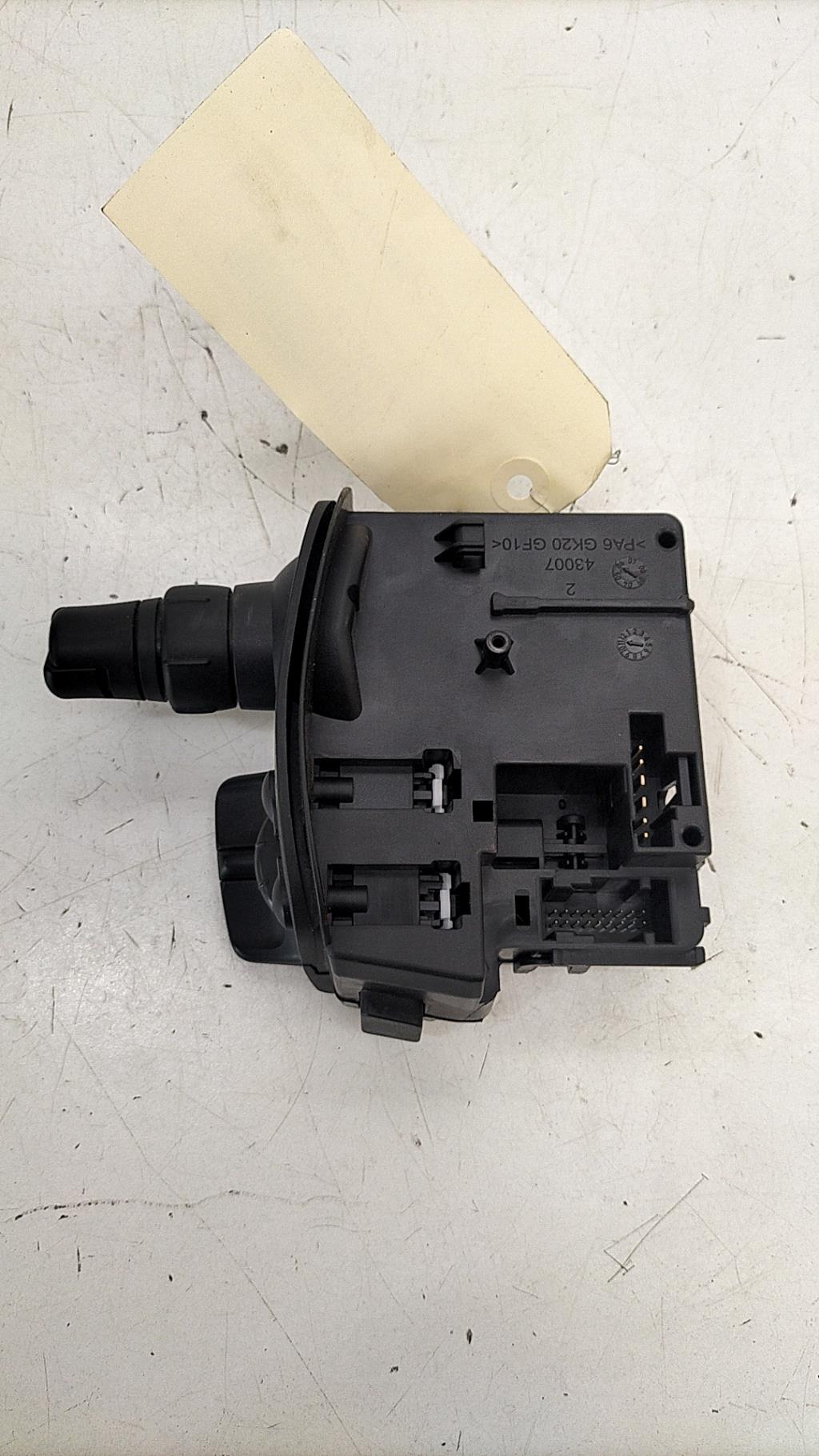 Commodo d'essuie glaces RENAULT CLIO 3 PHASE 1 Essence - 1
