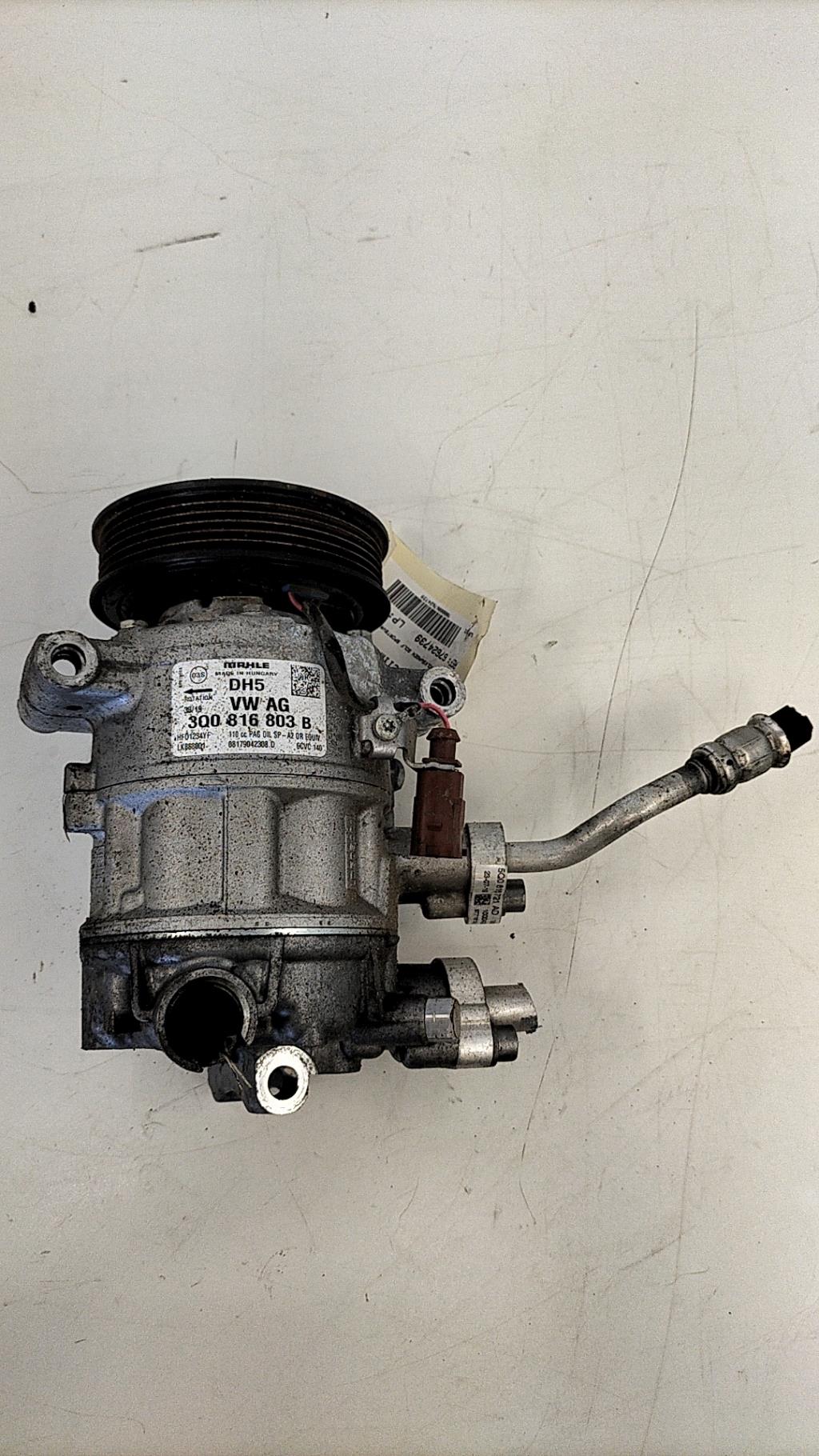 Compresseur clim VOLKSWAGEN GOLF SPORTSVAN PHASE 2 Essence - 1