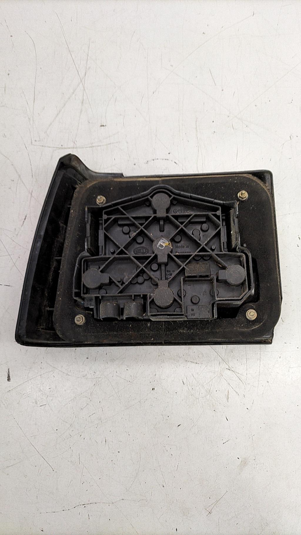 Fanale posteriore principale destro (luci) VOLKSWAGEN JETTA 2 Diésel - 1
