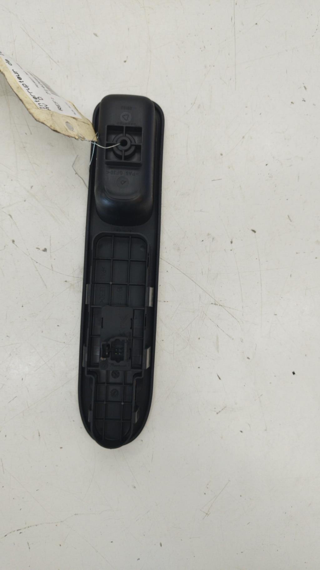 Interruttore lavacristalli anteriore destro PEUGEOT 307 PHASE 1 BREAK Diésel - 1