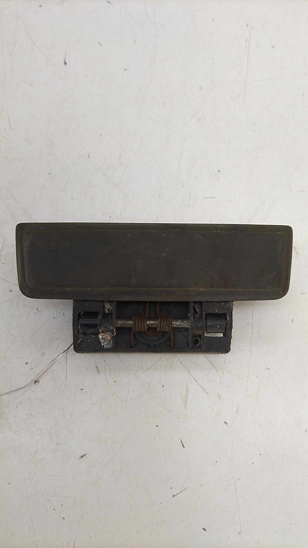 Maniglia portiera posteriore destra PEUGEOT 205 PHASE 2 Diésel - 1