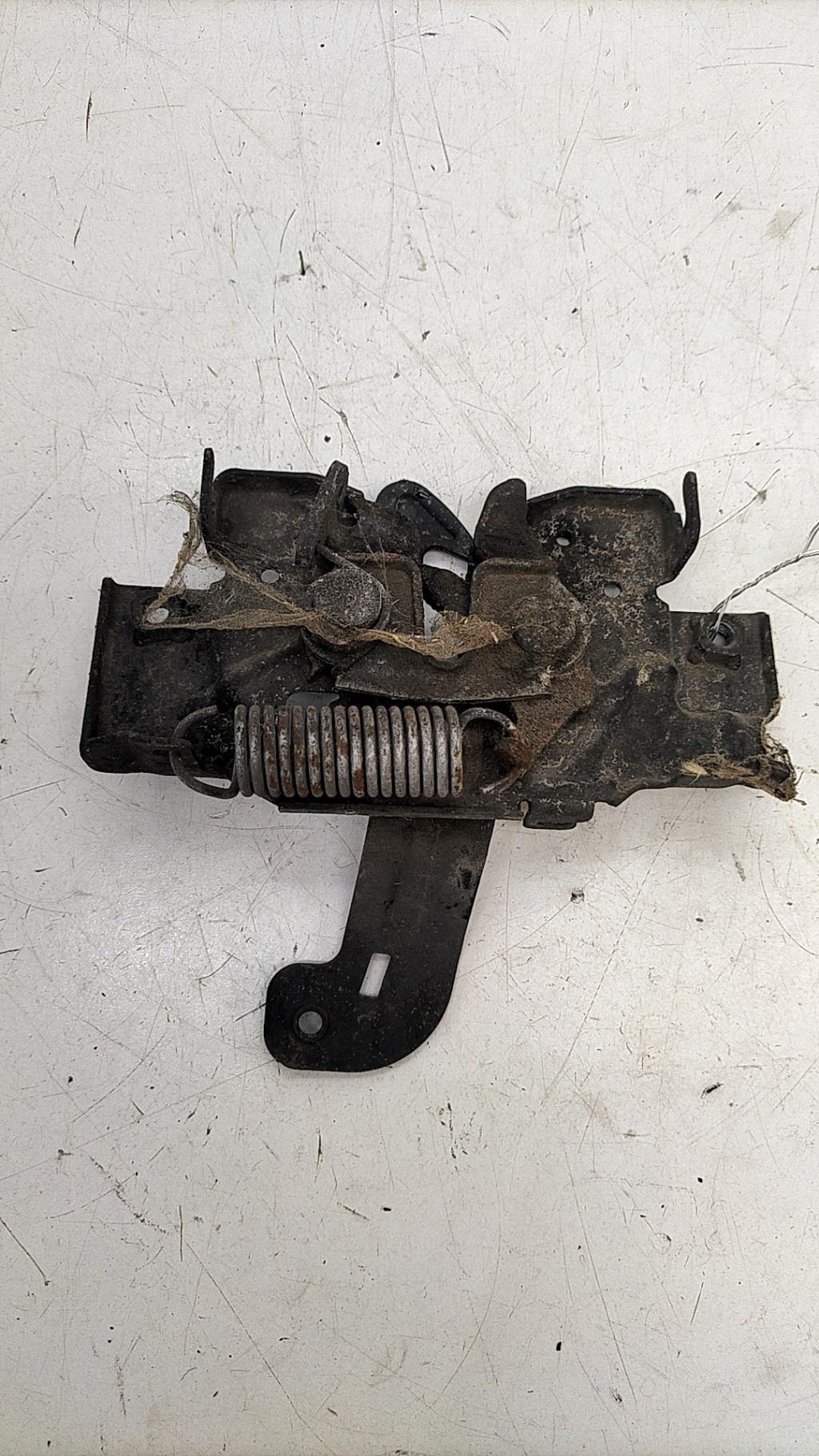 Serrure de capot MAZDA 3 1 PHASE 2 Diesel - 1