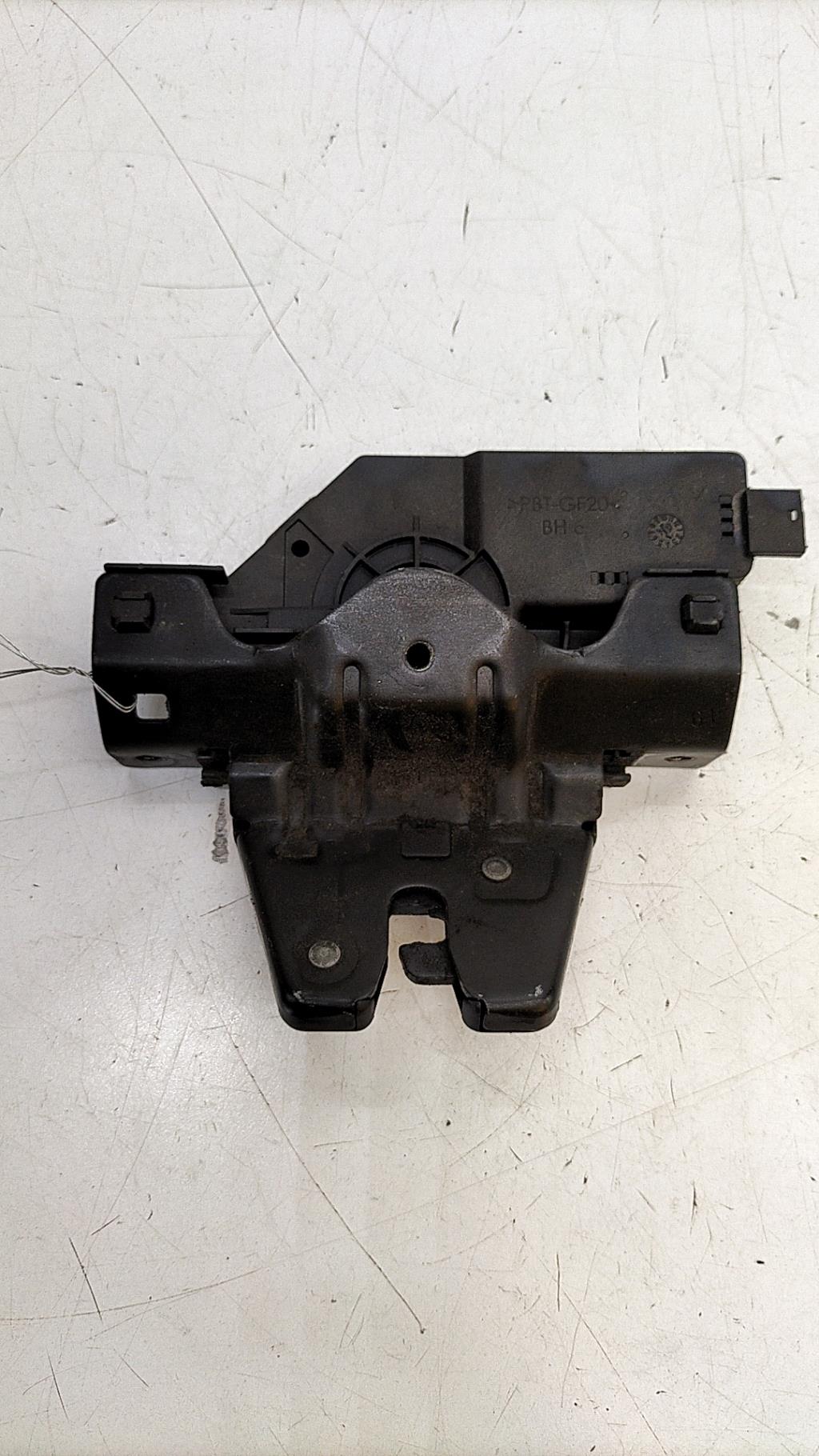 Serrure de hayon BMW SERIE 3 E46 PHASE 2 Diesel - 1