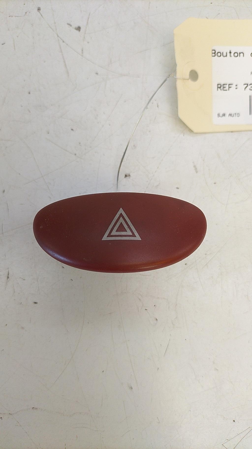 Bouton de warning PEUGEOT 206 PHASE 1 Diesel - 1