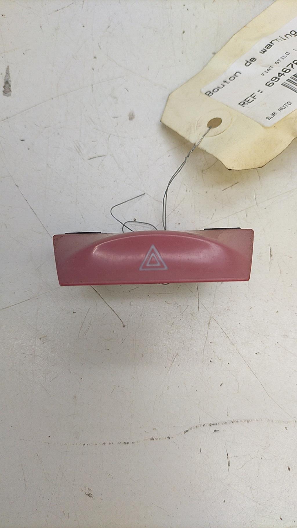 Bouton de warning FIAT STILO Diesel - 1