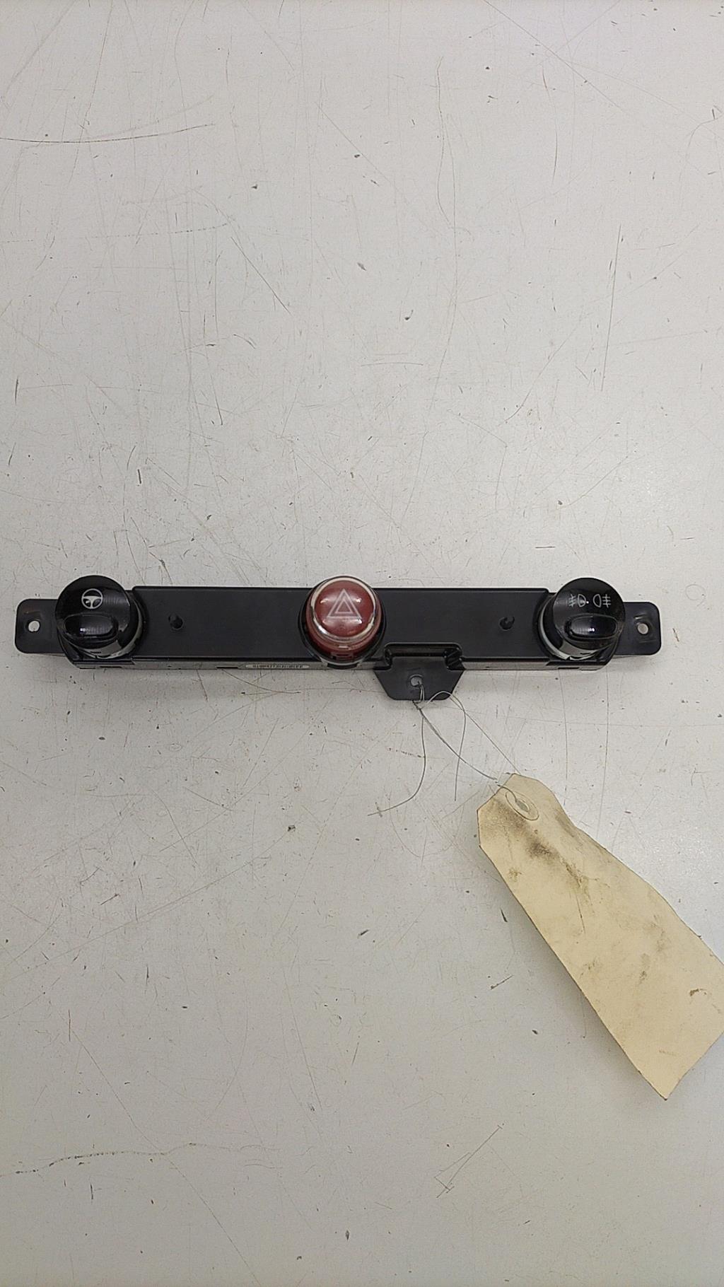 Bouton de warning FIAT 500 2 PHASE 1 Diesel - 1