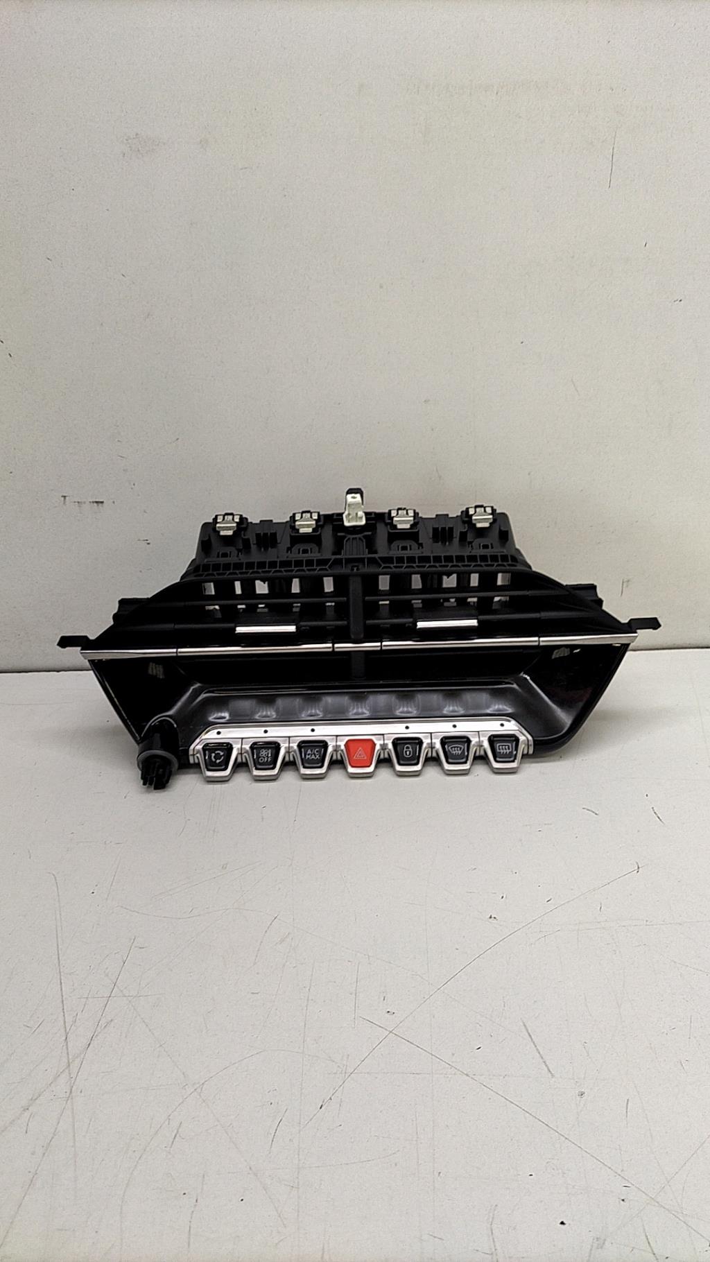 Consolle centrale (interno in plastica) PEUGEOT 2008 2 Diésel - 1