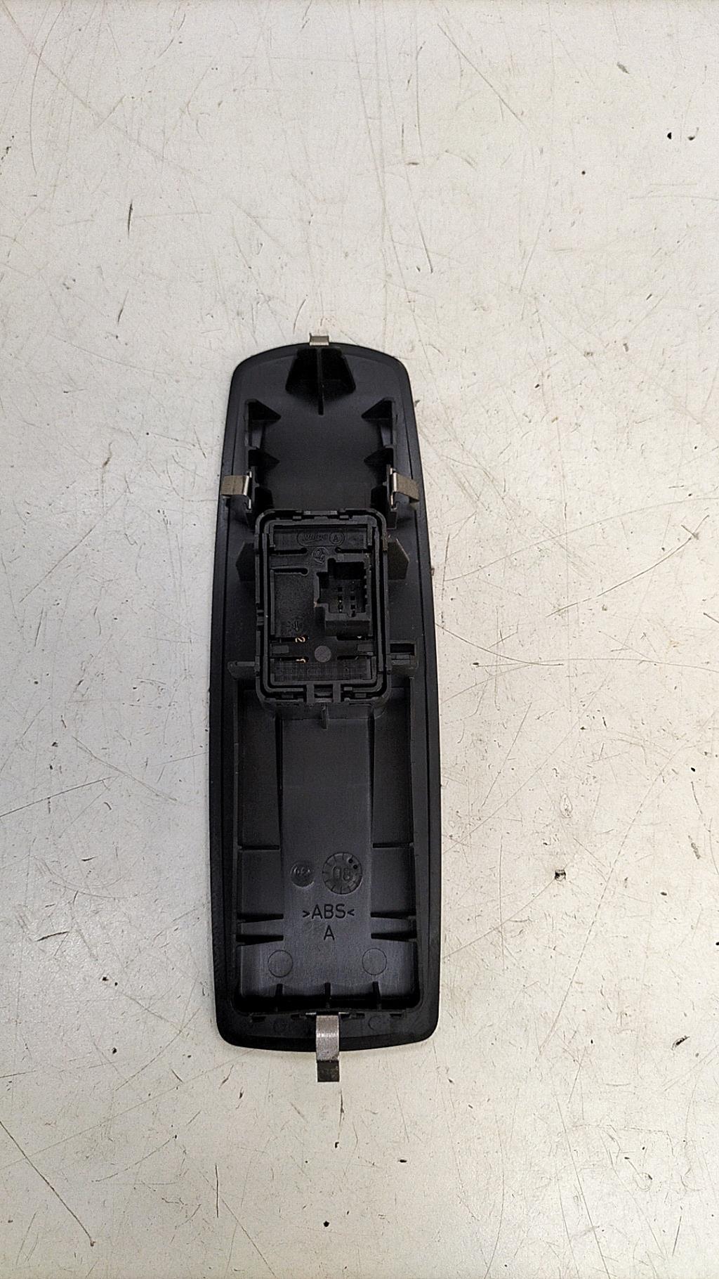 Interruttore lavacristalli anteriore destro RENAULT LAGUNA 3 PHASE 1 Diésel - 1