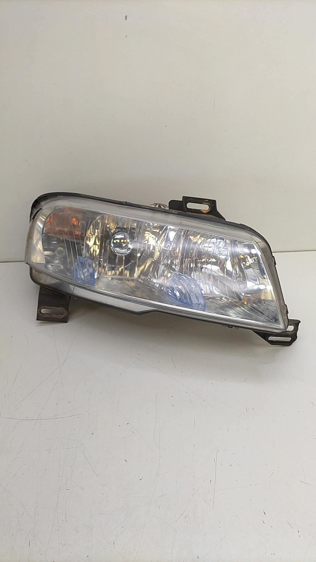 Gruppo ottico anteriore principale destro (luci)(faro) FIAT STILO Diésel - 1
