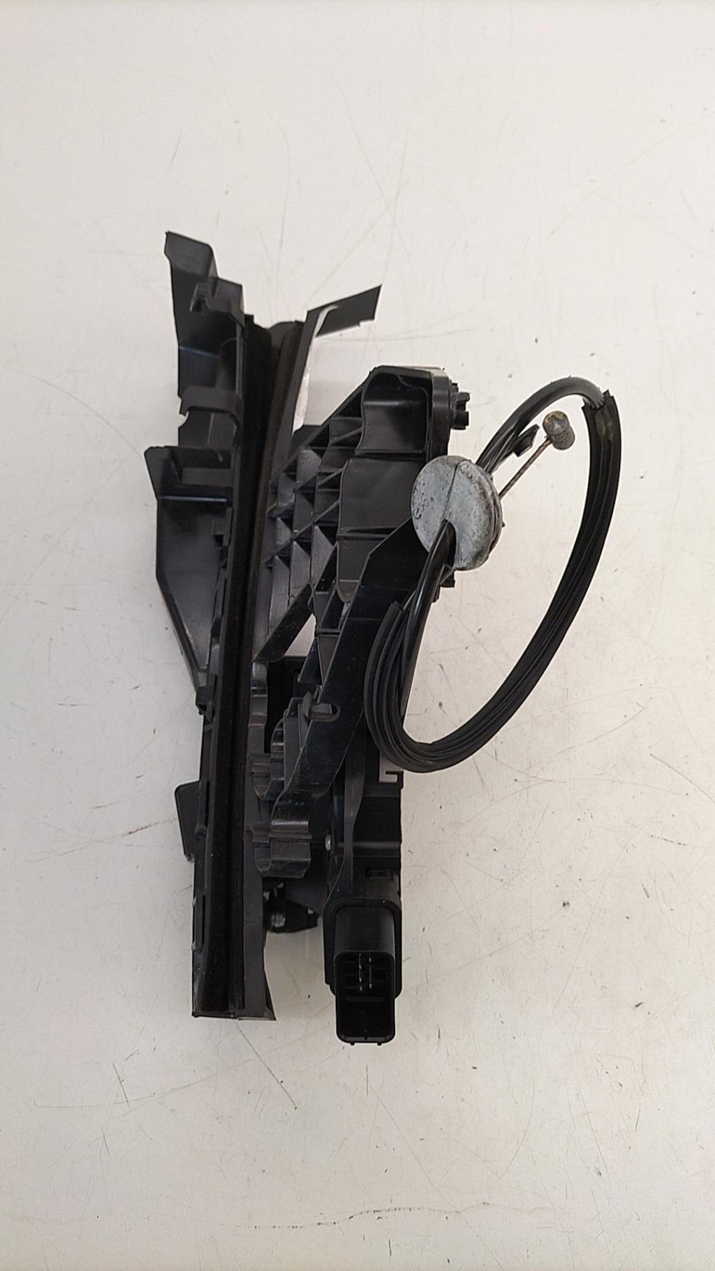Serrure avant droit FORD FOCUS 2 PHASE 2 Diesel - 1
