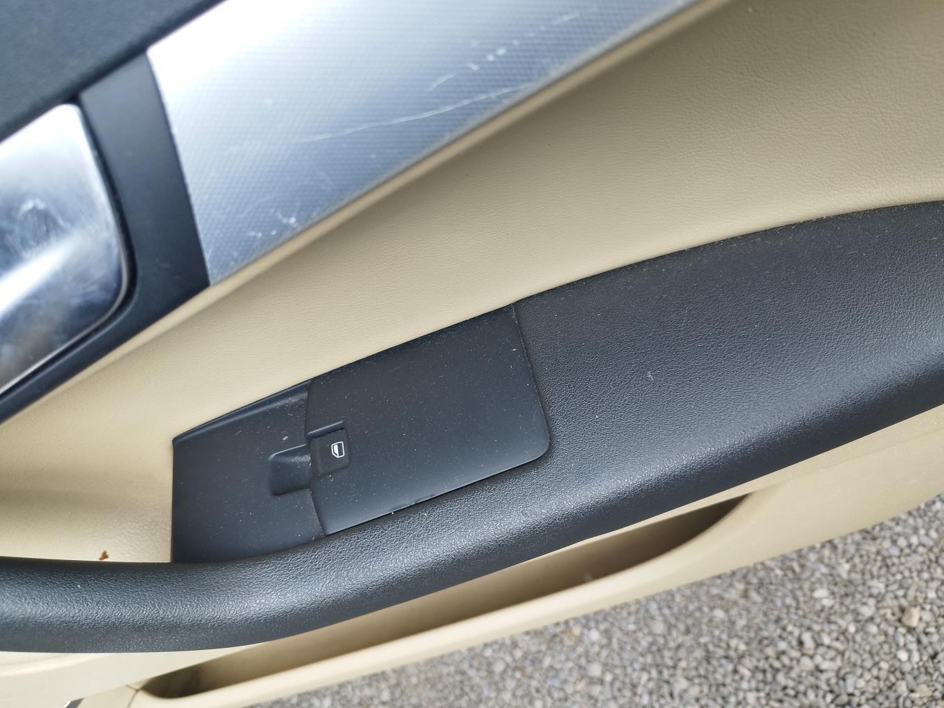 Interruttore lavacristalli anteriore destro AUDI A3 2 SPORTBACK PHASE 1 Diésel - 1
