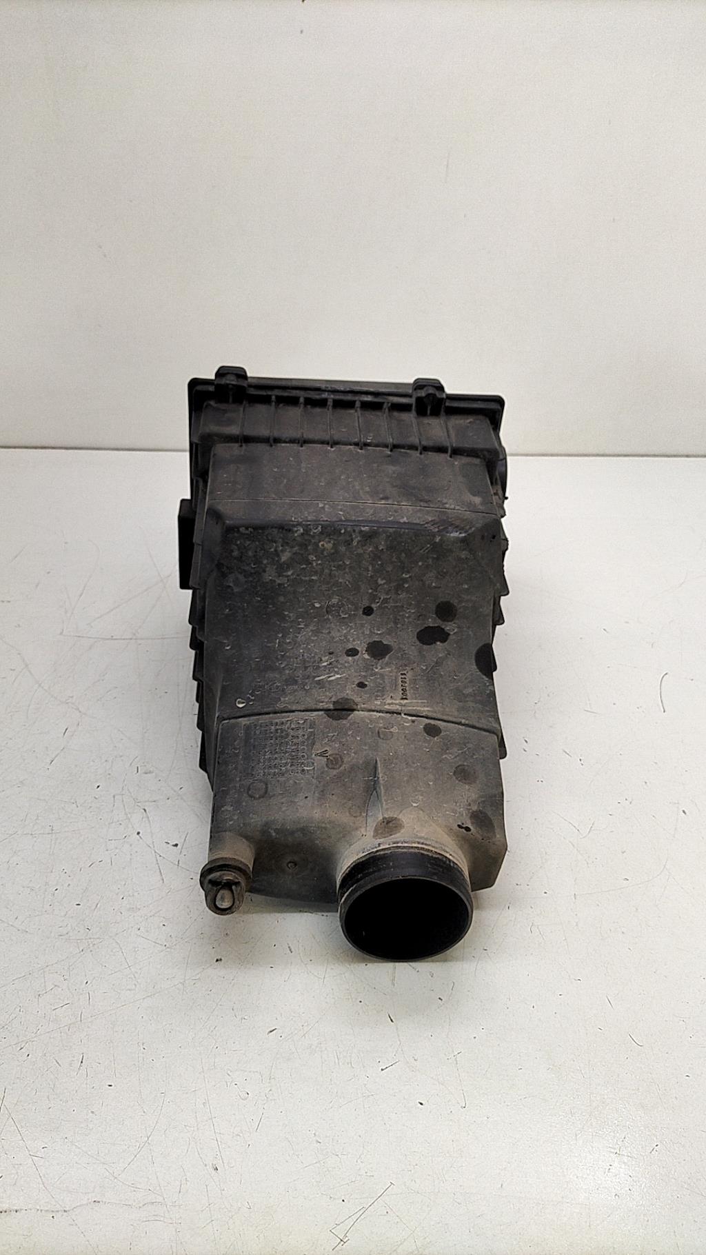 Boite a air PEUGEOT 206 PHASE 2 Essence - 1