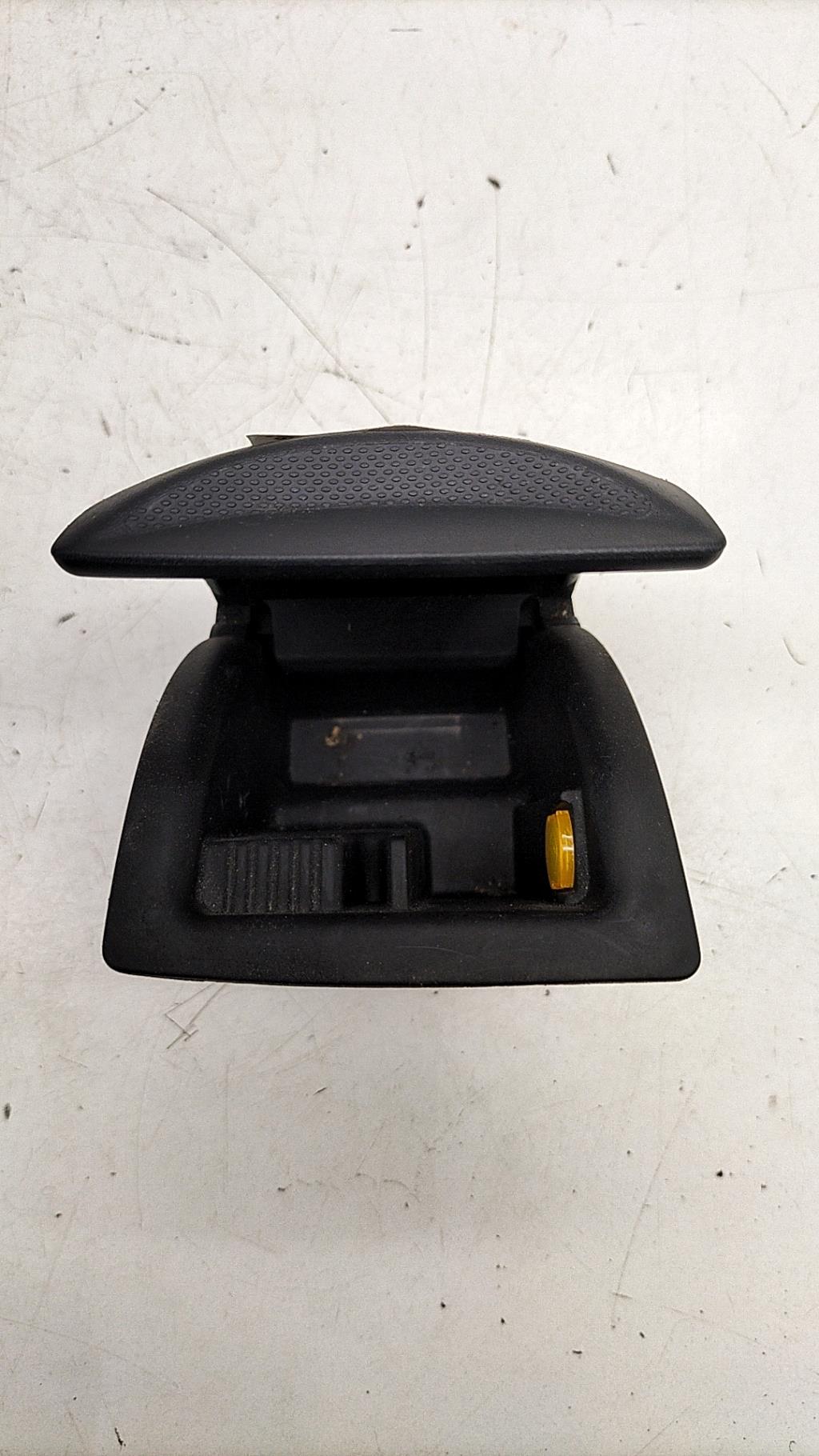 Cendrier RENAULT CLIO 2 PHASE 2 Diesel - 1