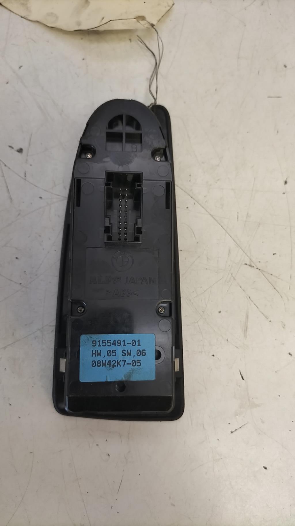 Interruttore lavacristalli anteriore sinistro BMW SERIE 1 E87 PHASE 2 Diésel - 1