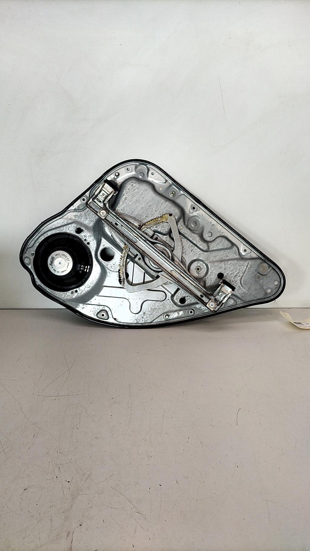 Alzacristalli manuale posteriore sinistro FORD FOCUS 2 PHASE 2 Diésel - 1