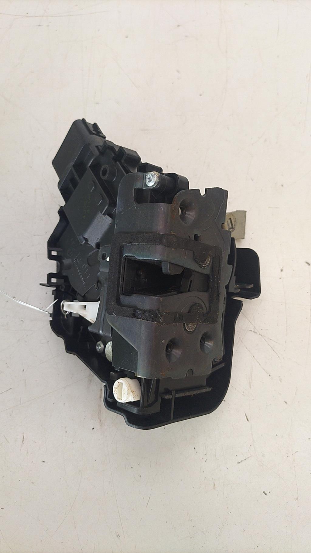 Serrure arriere gauche FORD FOCUS 2 PHASE 2 Diesel - 1