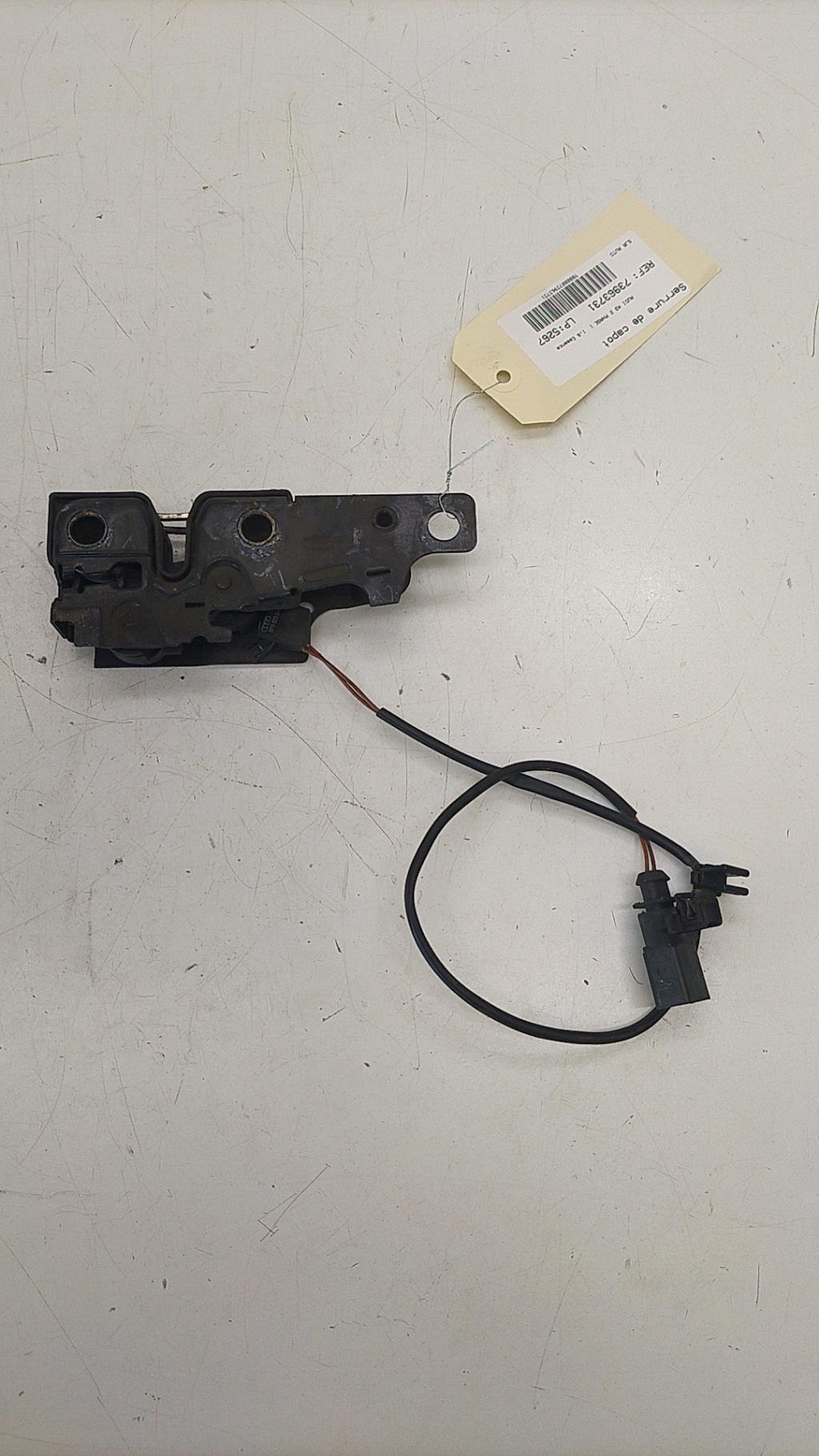 Serrure de capot AUDI A3 2 PHASE 1 Essence - 1