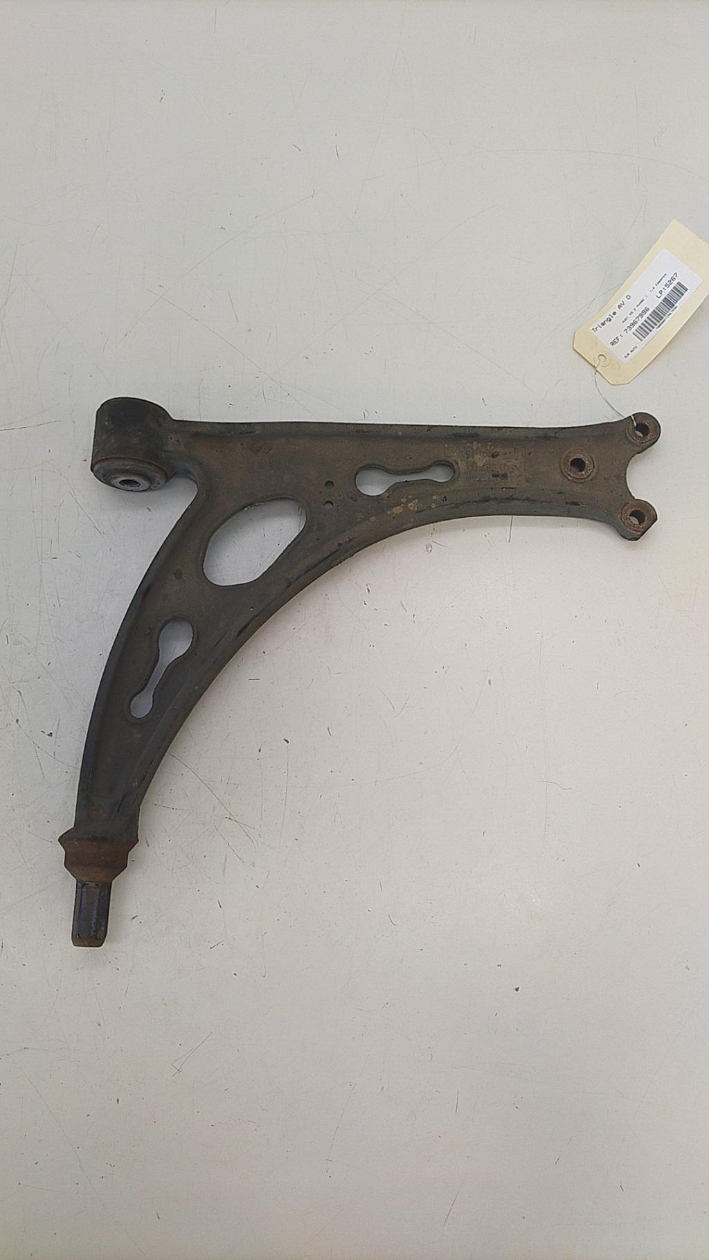 Triangle avant droit AUDI A3 2 PHASE 1 Essence - 1