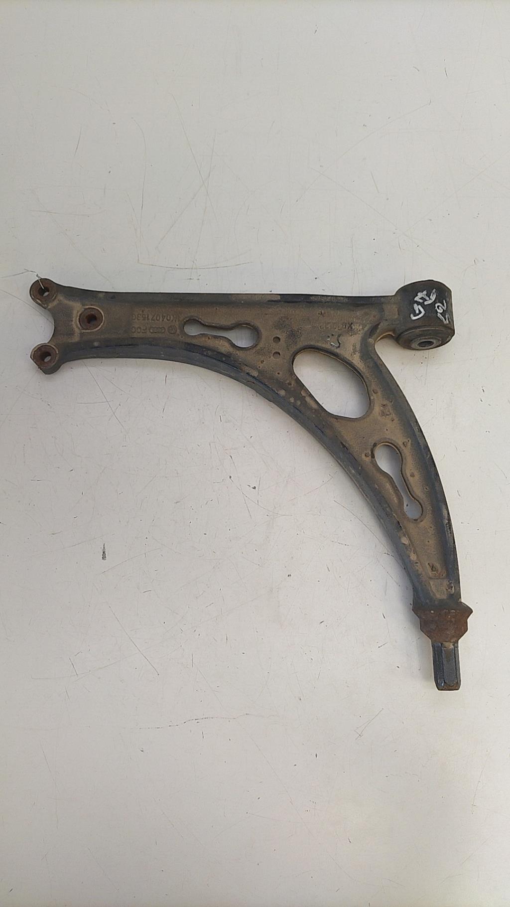 Triangle avant gauche AUDI A3 2 PHASE 1 Essence - 1