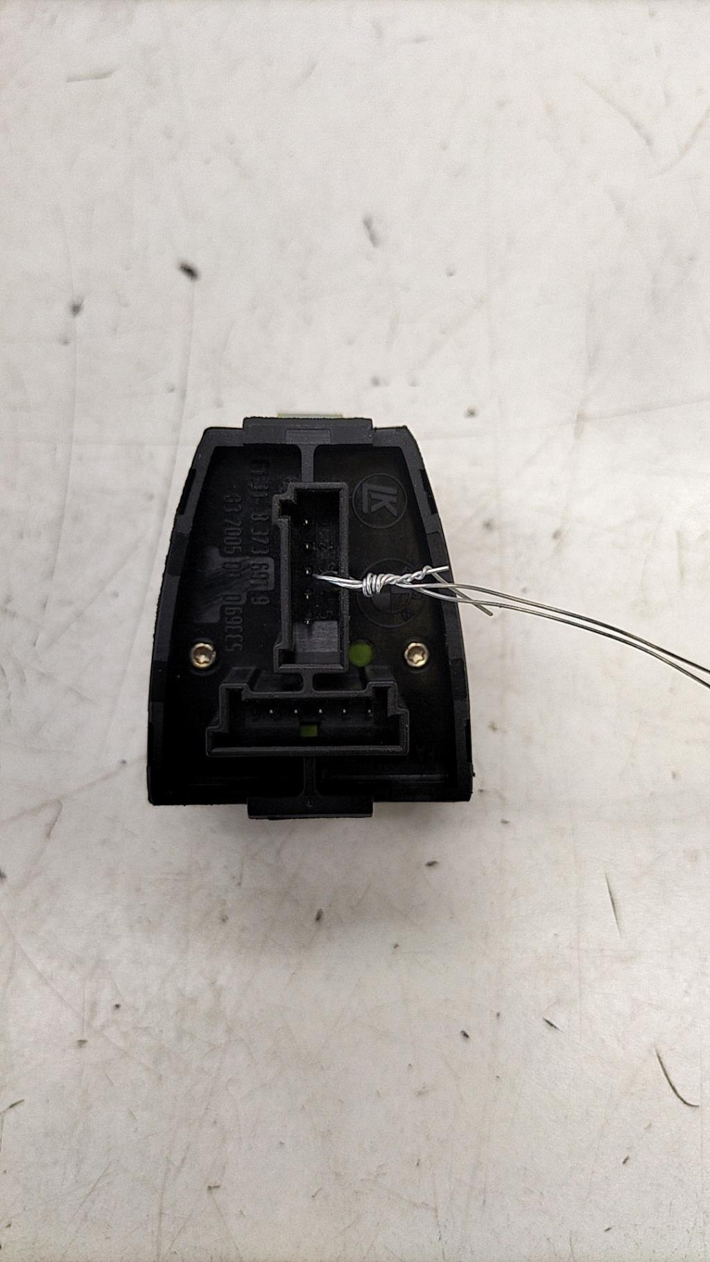 Commande retroviseurs BMW SERIE 3 E46 PHASE 2 Essence - 1