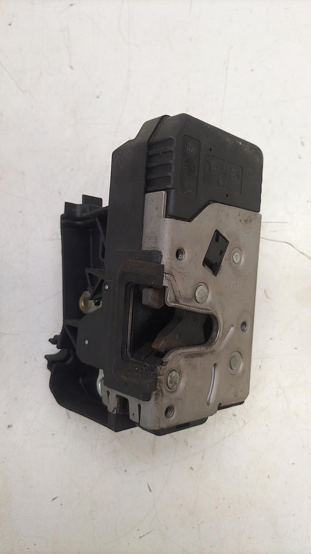 Serrure avant droit OPEL COMBO C PHASE 2 Diesel - 1