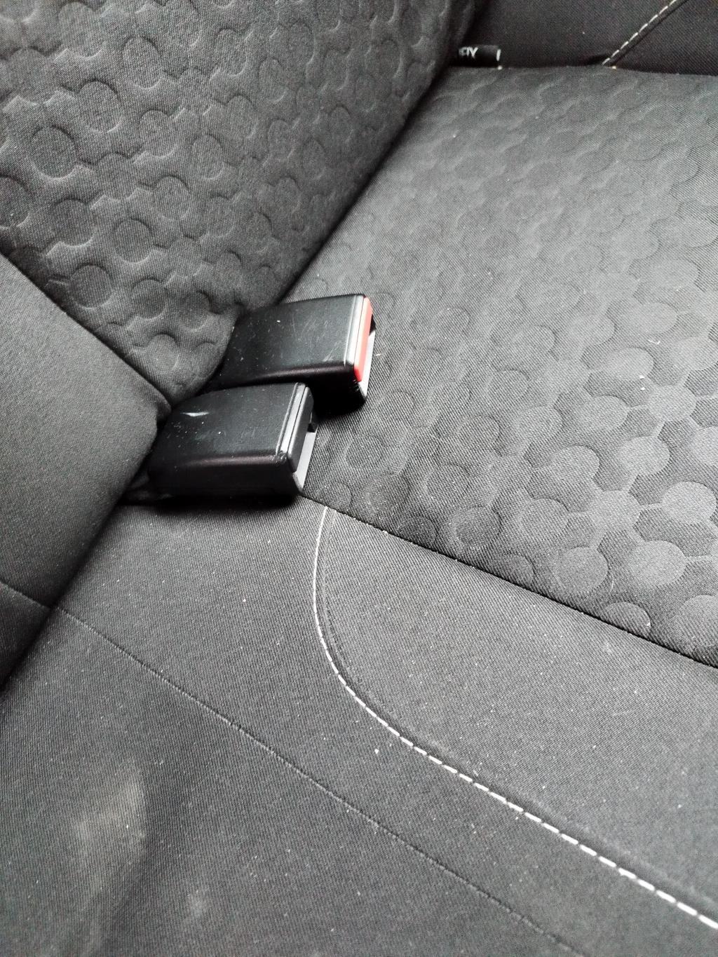 Aggancio cintura sicurezza posteriore sinistro DACIA SANDERO 2 PHASE 1 Gasolina - 1