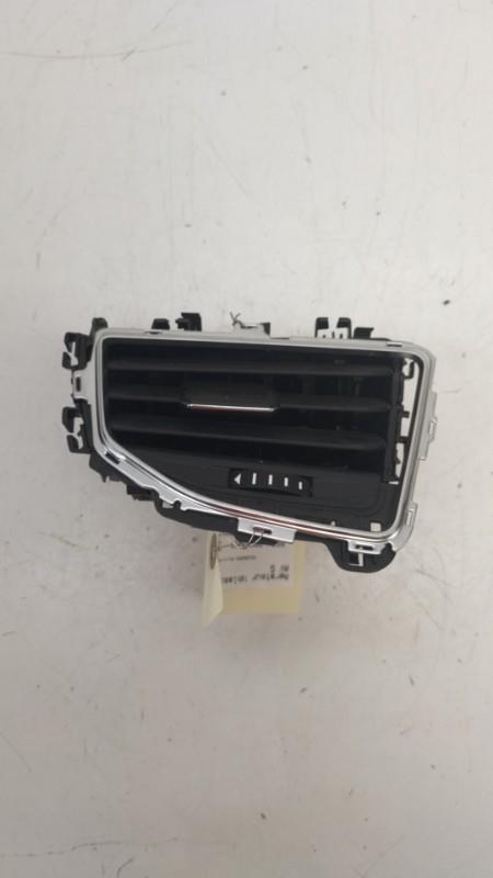 Bocchetta aerazione cruscotto anteriore sinistra VOLKSWAGEN POLO 6 PHASE 1 Gasolina - 1