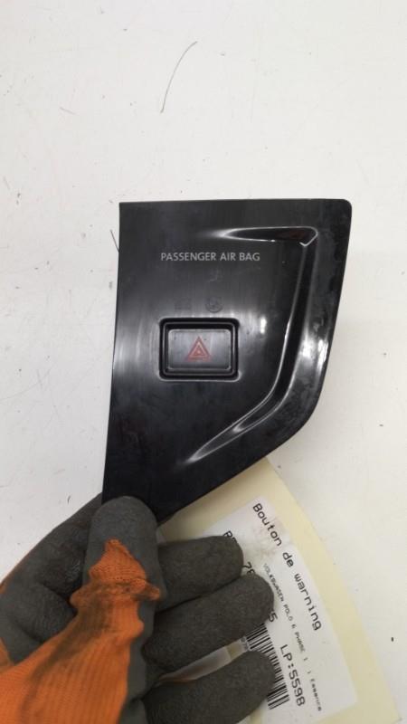Interruttore luci emergenza VOLKSWAGEN POLO 6 PHASE 1 Gasolina - 1