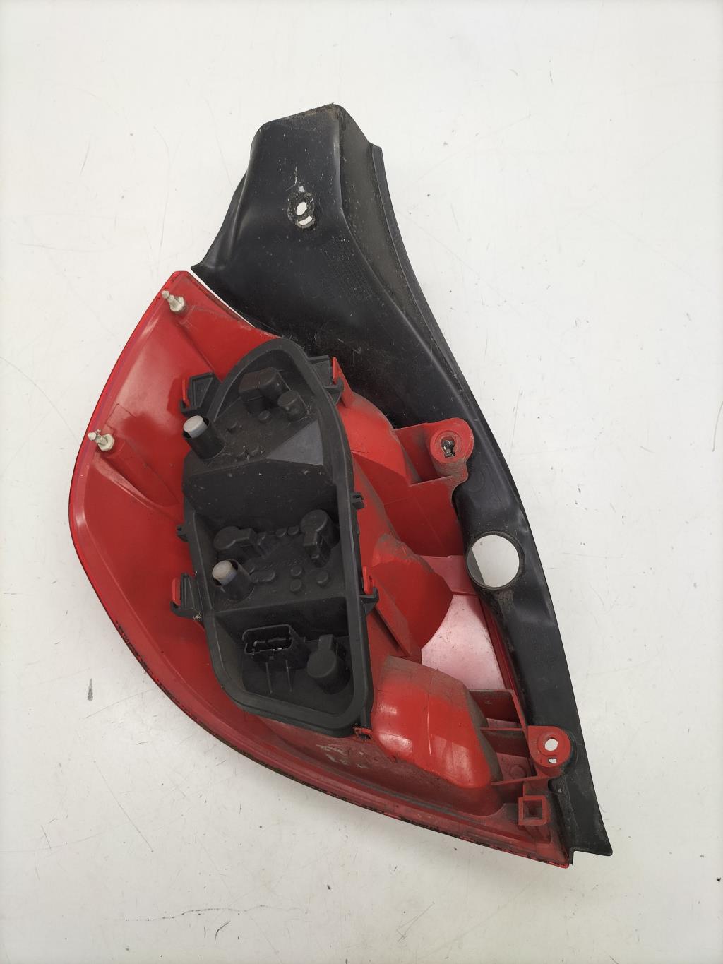 Fanale posteriore principale destro (luci) RENAULT CLIO 3 PHASE 1 Gasolina - 1