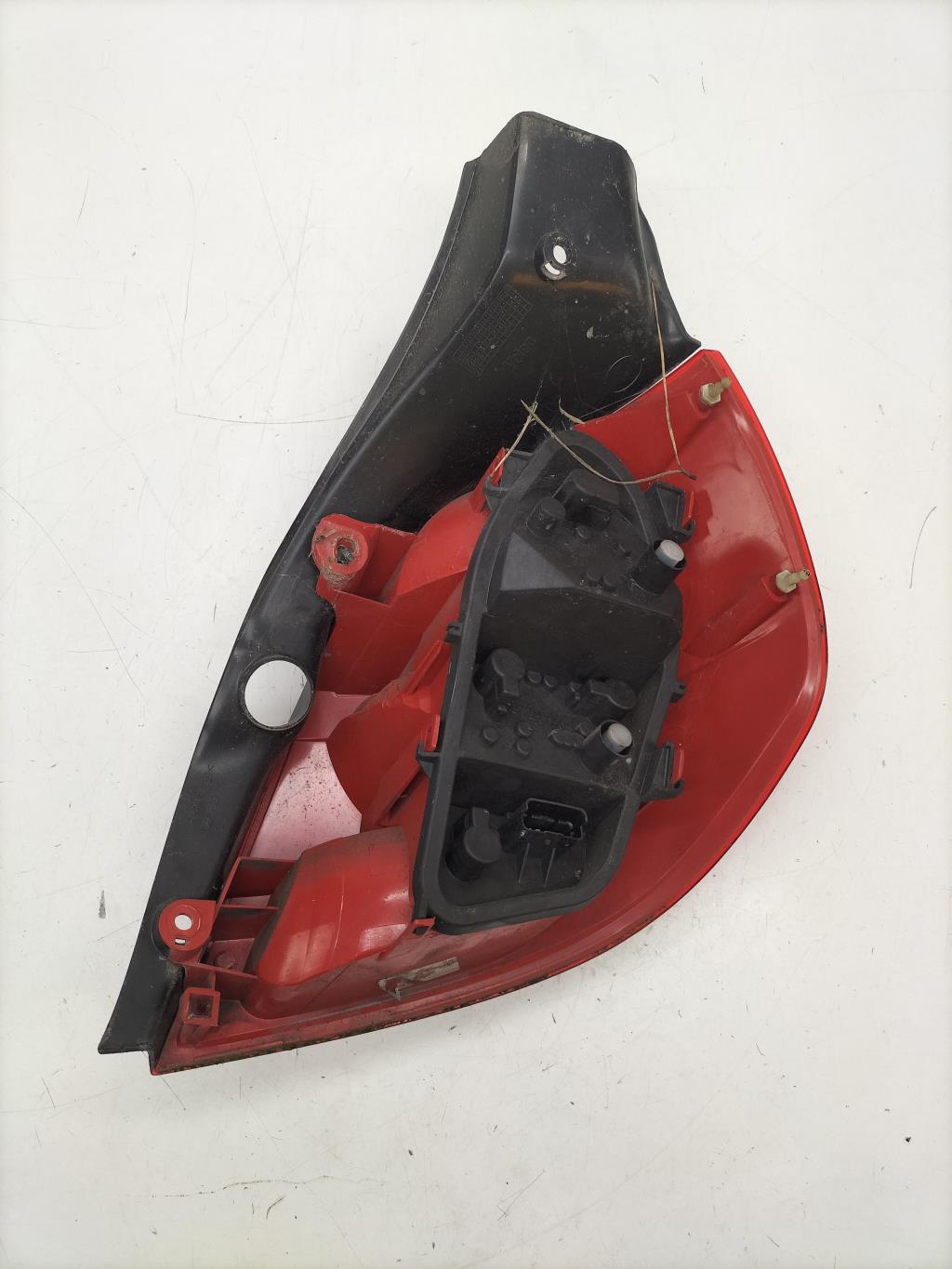 Fanale posteriore principale sinistro (luci) RENAULT CLIO 3 PHASE 1 Gasolina - 1