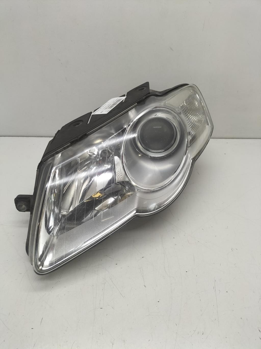 Gruppo ottico anteriore principale sinistro (luci)(faro) VOLKSWAGEN PASSAT 5 Diésel - 1