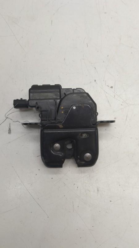 Serrure de coffre RENAULT SCENIC 3 PHASE 2 Diesel - 1