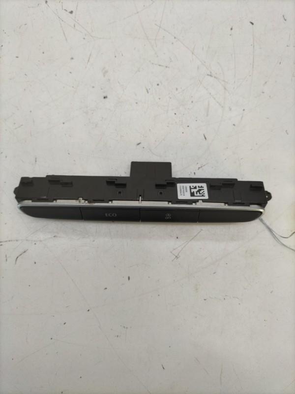 Bouton/Interrupteur RENAULT MEGANE 4 PHASE 1 BREAK Diesel - 1