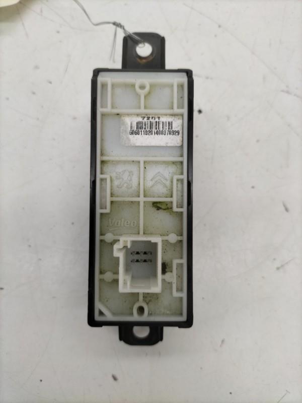Commande autoradio PEUGEOT 2008 1 PHASE 1 Essence - 1