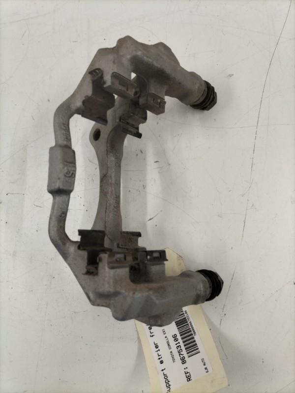 Supporto pinza freno (forcella) posteriore destro TOYOTA COROLLA E21 Gasolina/Híbrido - 1