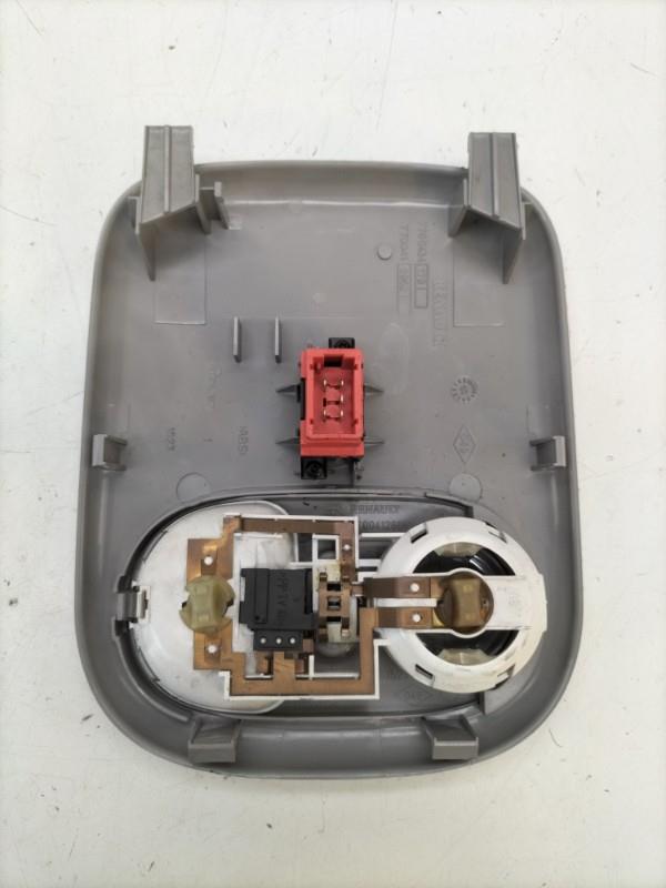 Eclairage de plafonnier RENAULT CLIO 2 PHASE 1 Essence - 1