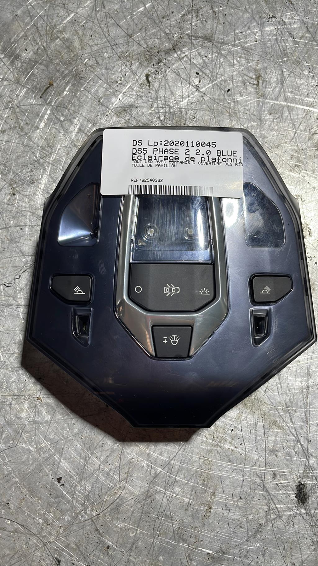 Eclairage de plafonnier DS DS5 PHASE 2 Diesel - 1