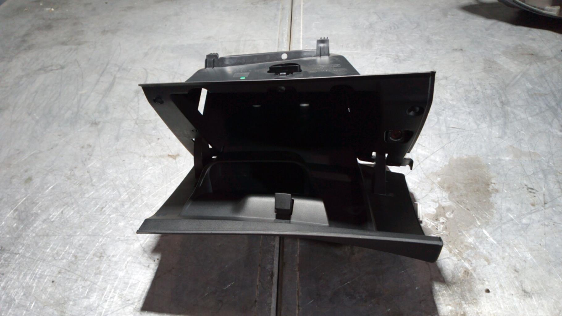 Boite a gants PEUGEOT 208 1 PHASE 1 Diesel - 1