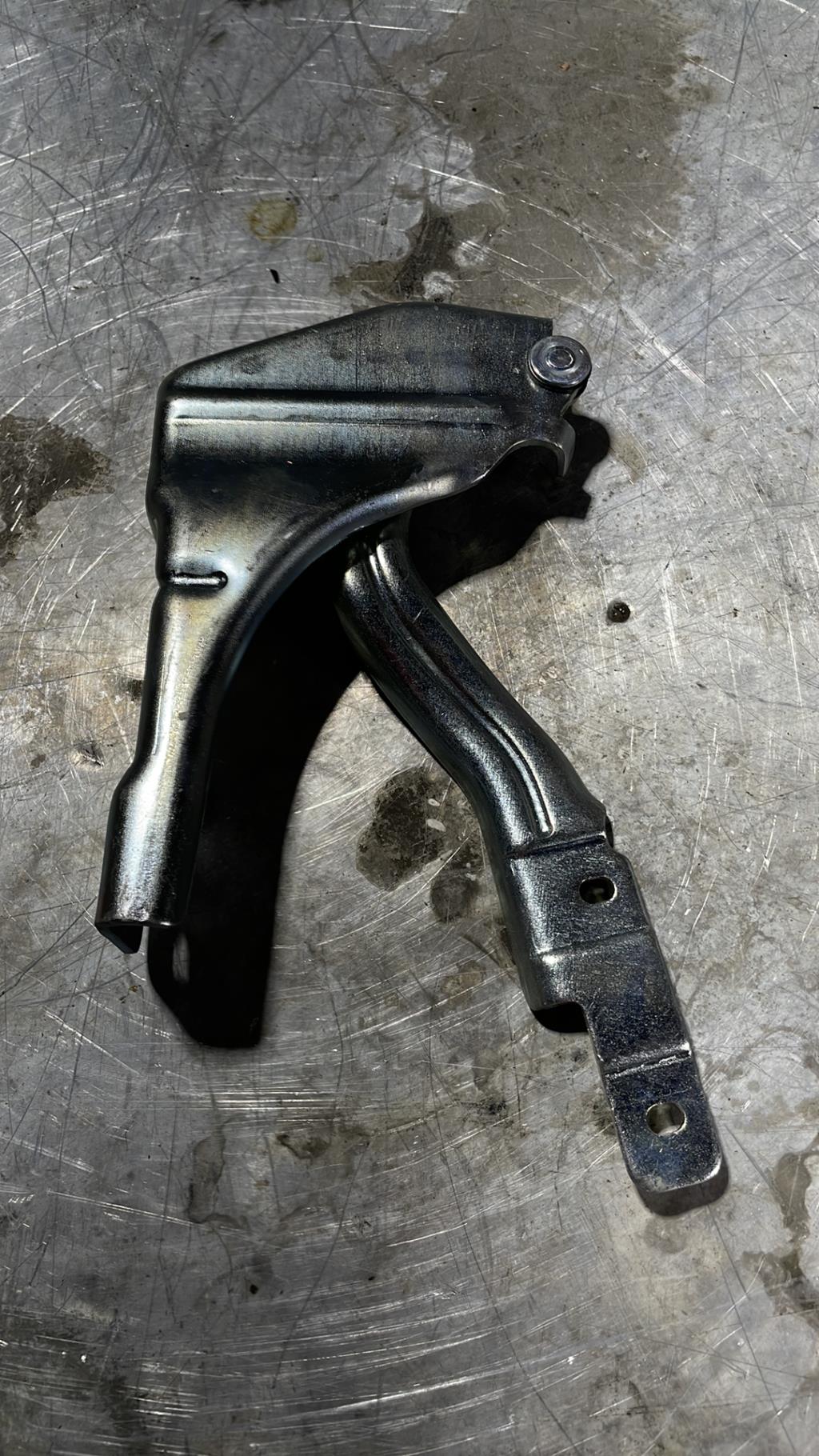 Charniere de capot ALFA ROMEO MITO PHASE 1  - 1