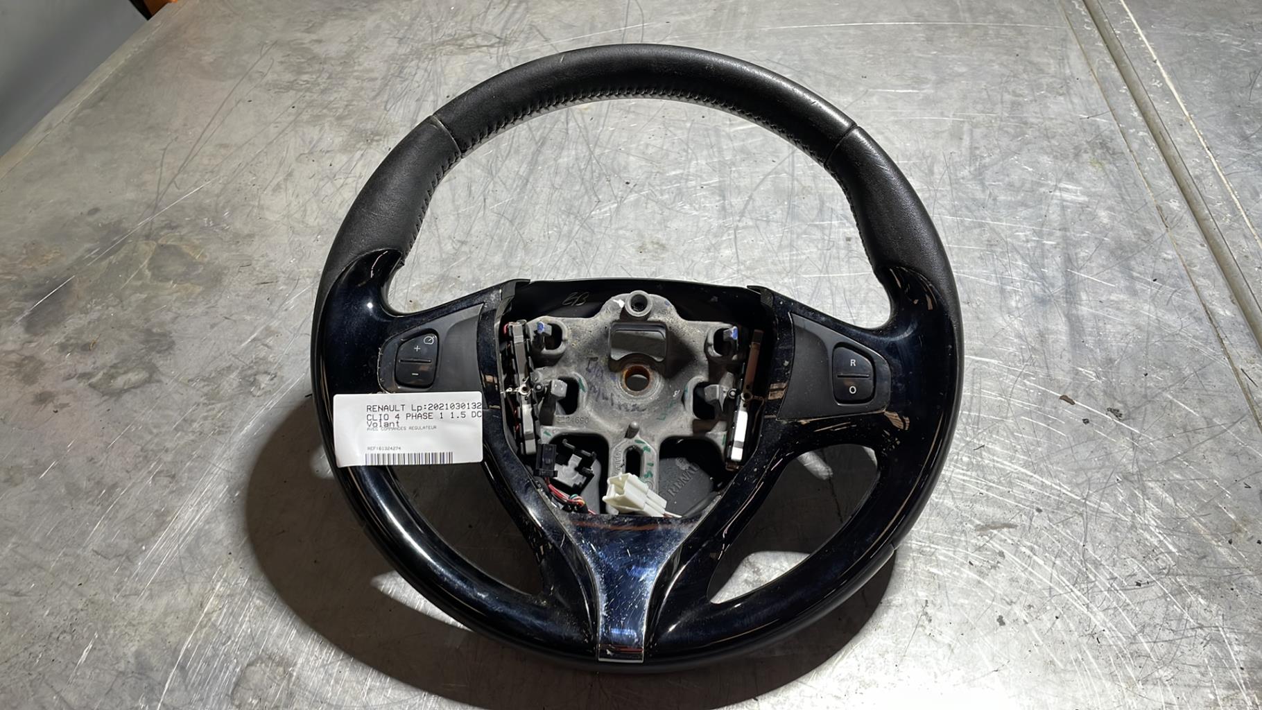 Volant RENAULT CLIO 4 PHASE 1 Diesel - 1