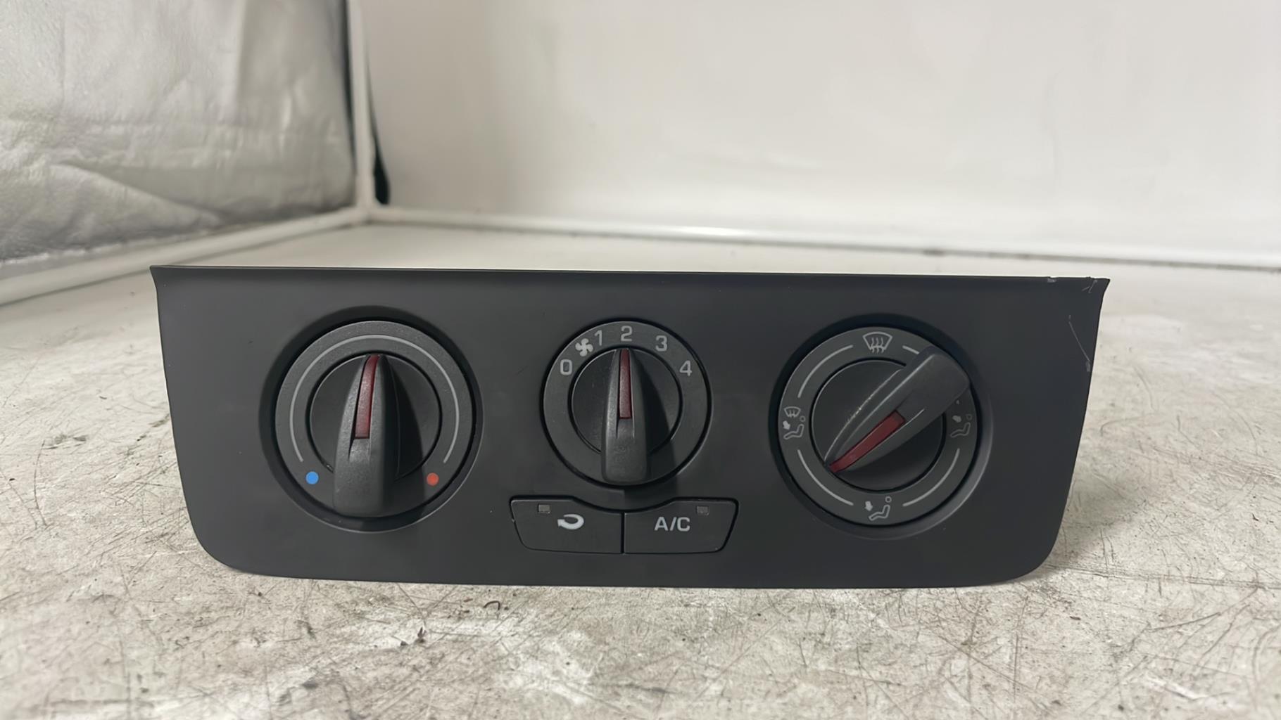Commande chauffage SEAT IBIZA 4 PHASE 2  - 1