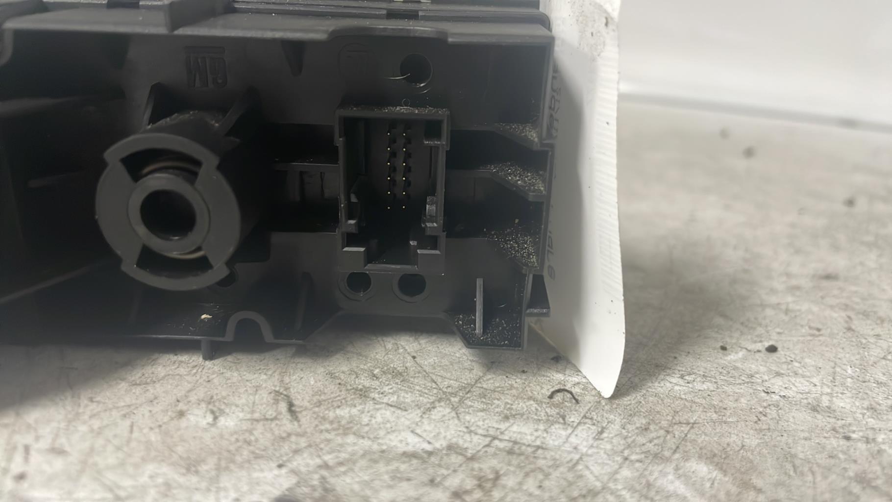 Commande de phare OPEL ASTRA H PHASE 2 BREAK Diesel - 1