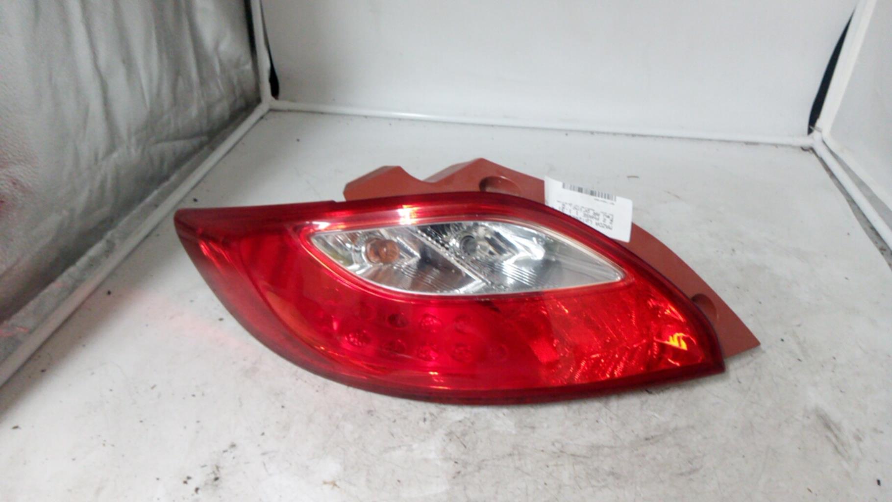 Feu arriere principal gauche (feux) MAZDA 2 2 PHASE 1  - 1