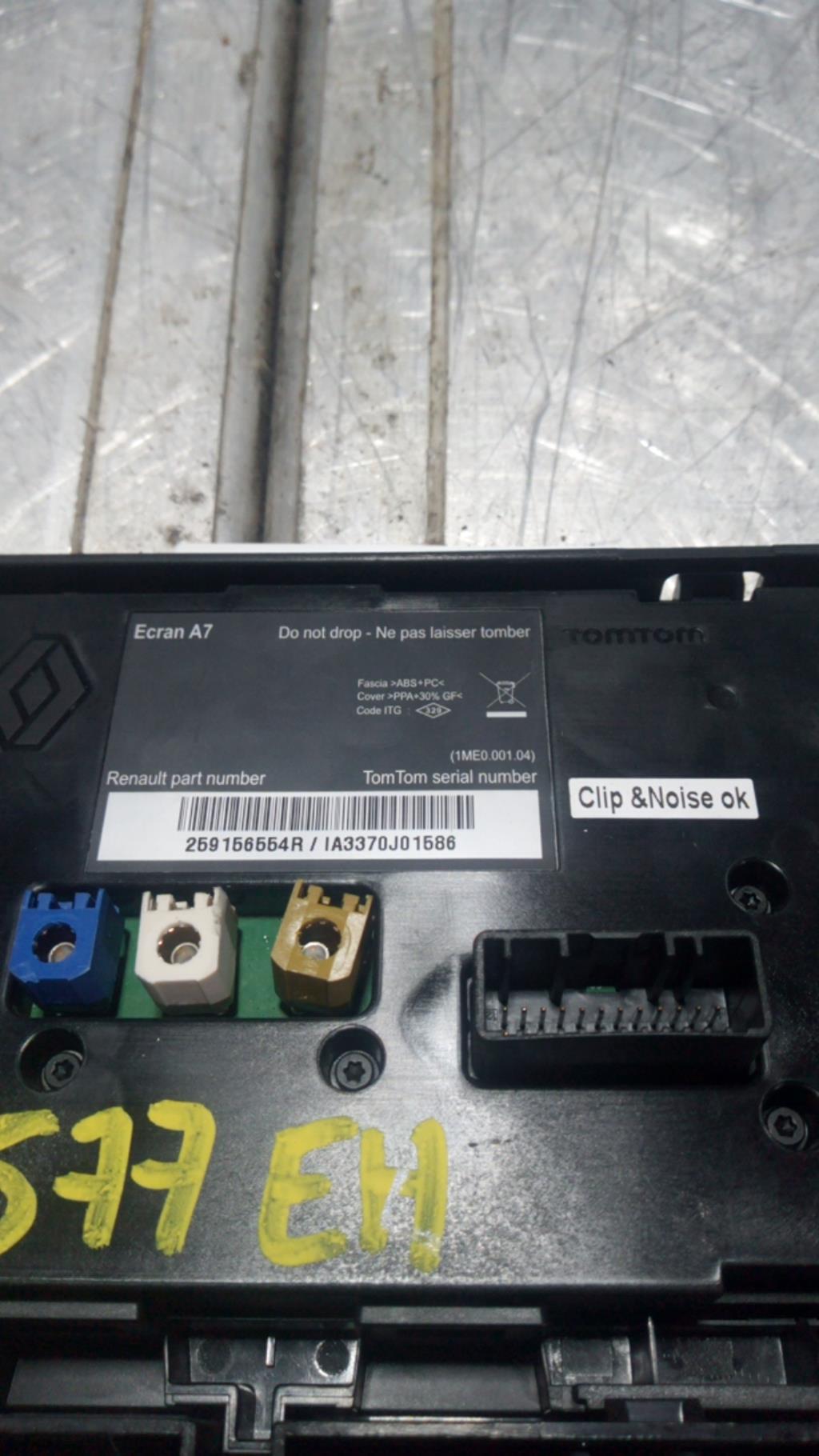 Ecran GPS RENAULT MEGANE 3 PHASE 1 BREAK  - 1