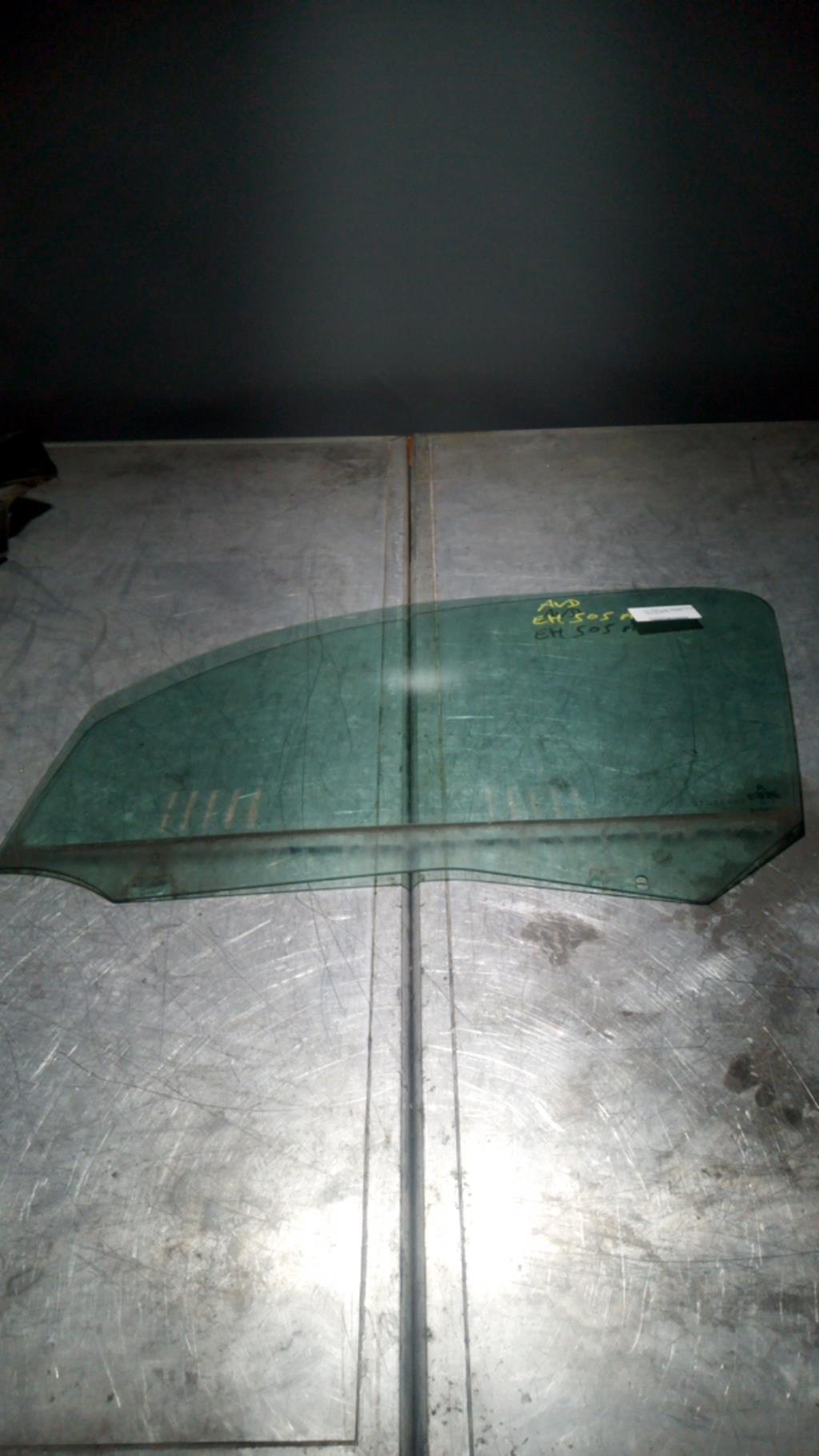 Vitre avant droit CITROEN C3 PICASSO PHASE 1 Diesel - 1