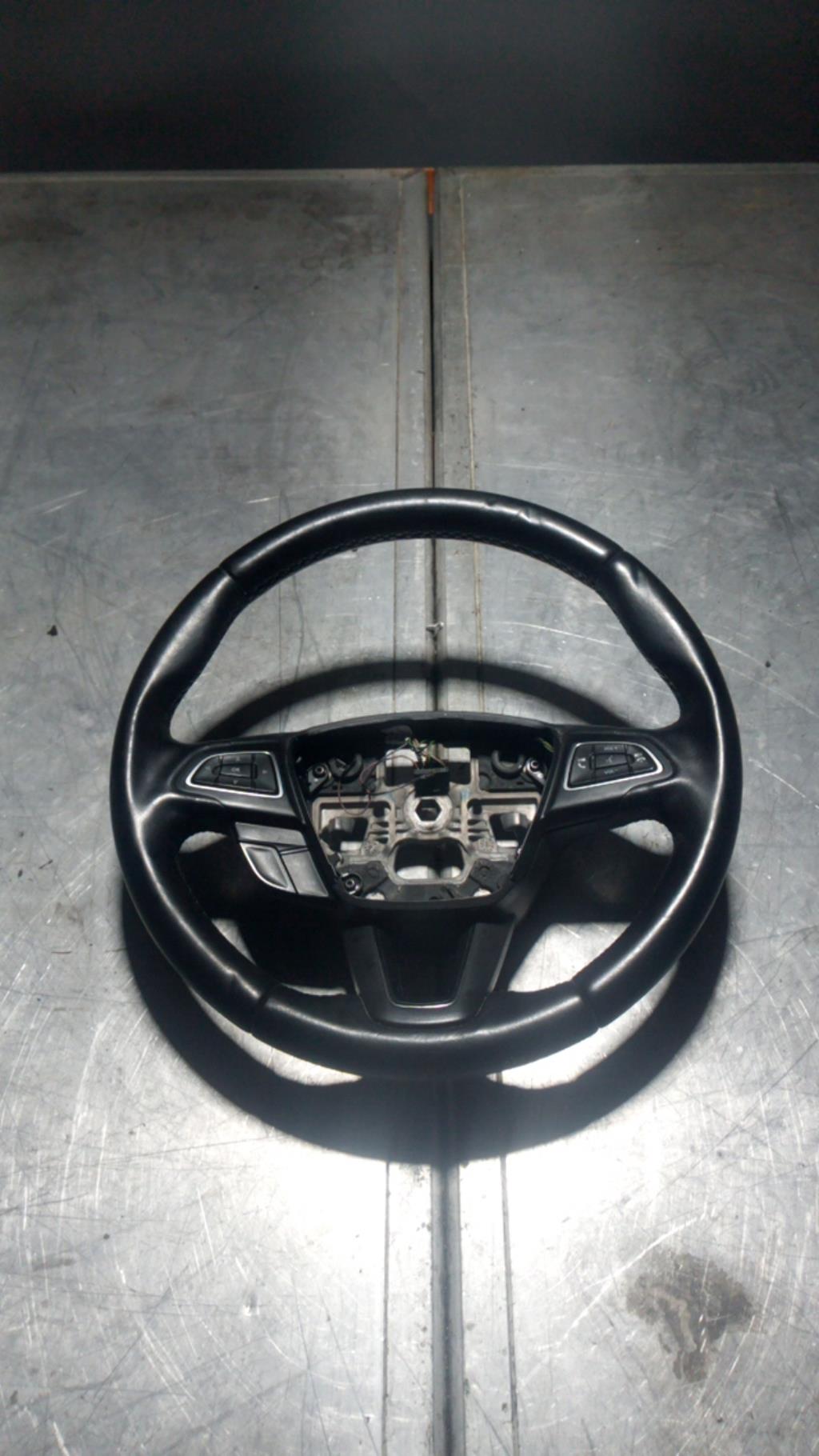 Volant FORD FOCUS 3 PHASE 2 Diesel - 1