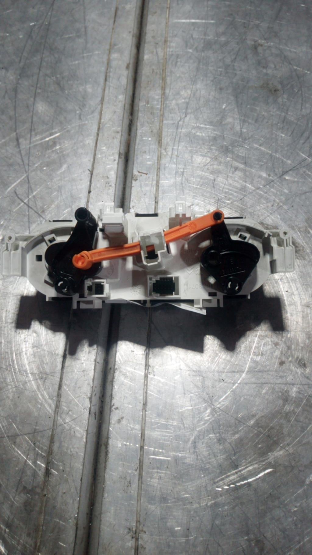 Commande chauffage PEUGEOT 208 1 PHASE 1 Diesel - 1