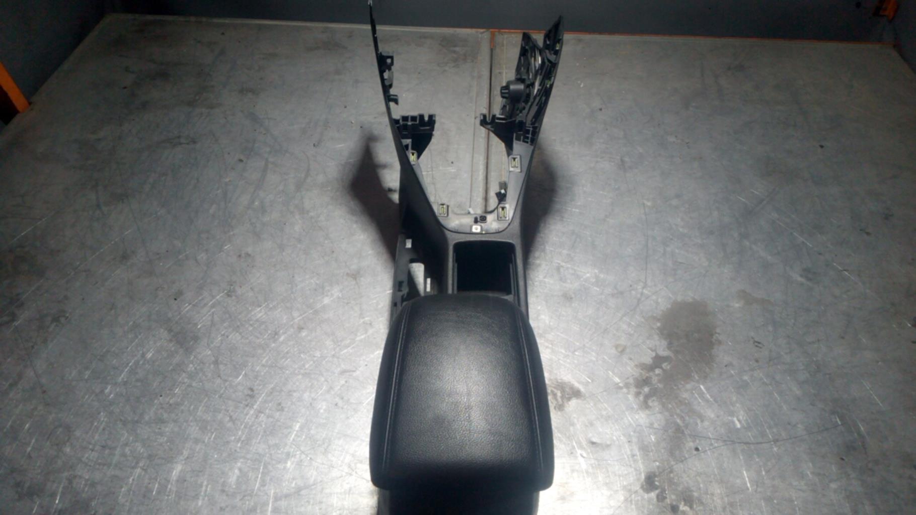 Console central (interieur plastique) FORD FOCUS 3 PHASE 2 Diesel - 1