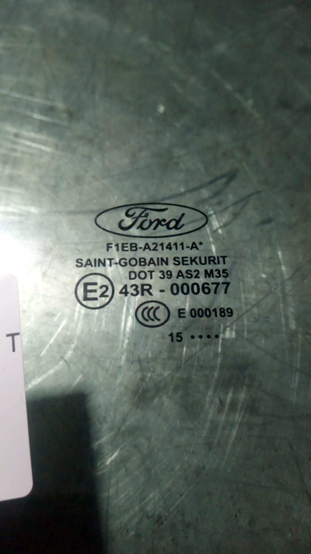 Vitre avant gauche FORD FOCUS 3 PHASE 2 Diesel - 1